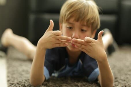  Дети с аутизмом: какая жизнь их ждет