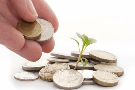 Сколько денег звезды тратят на благотворительность