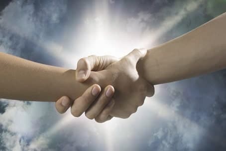  Благотворительность: 5 причин, чтобы помогать другим