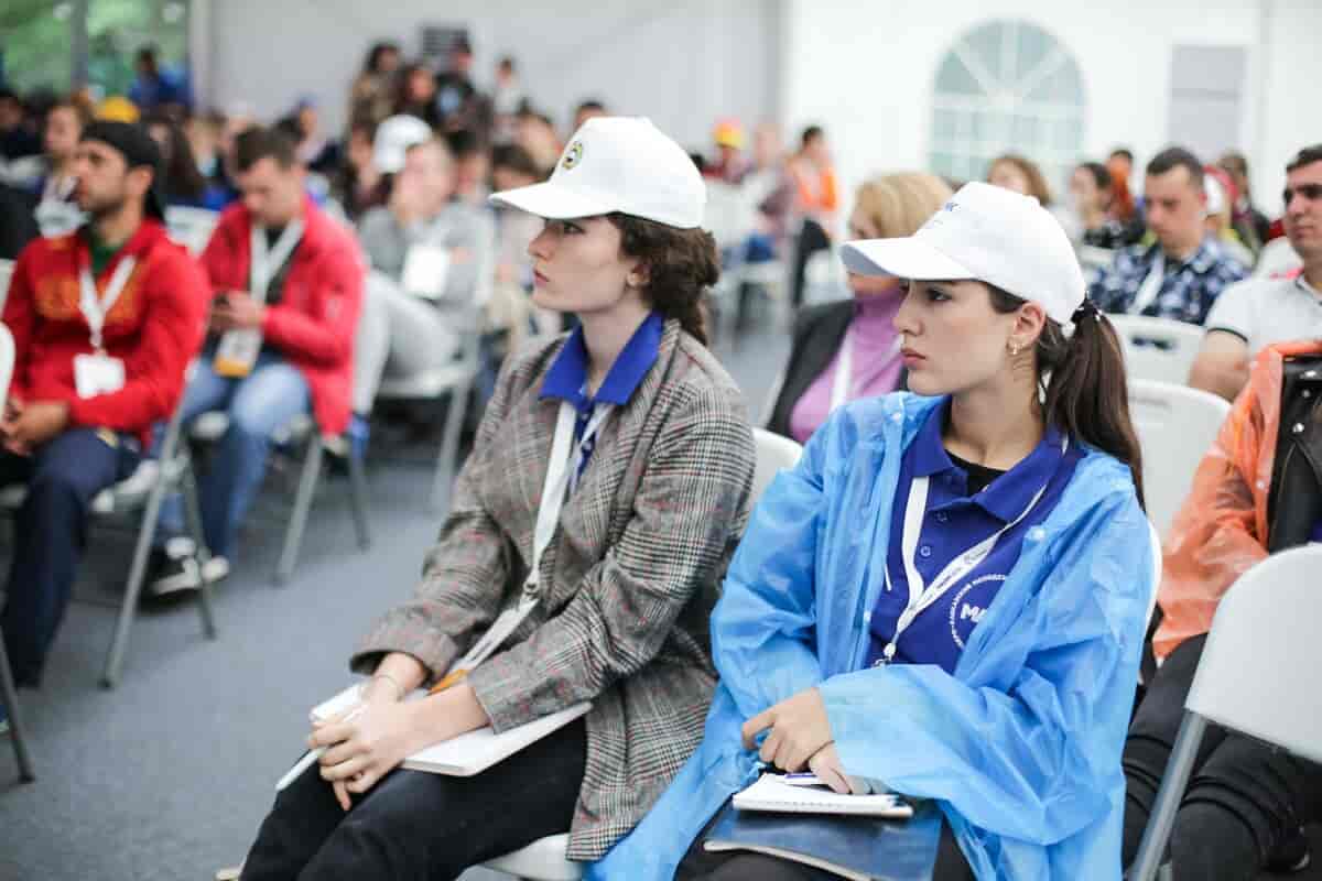 Благотворительность: найти работу